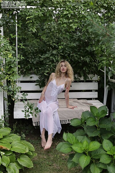 Aya in Hot Afternoon - 1/20 Aya in Hot Afternoon from Amour Angels - 1/20