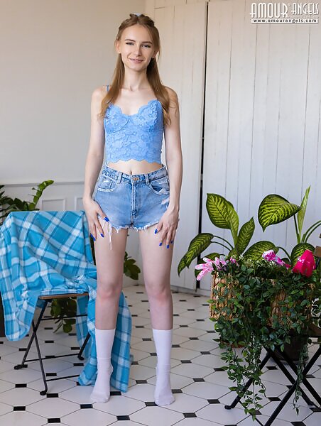 Febe in Presenting Febe - 2/20 Febe in Presenting Febe from Amour Angels - 2/20