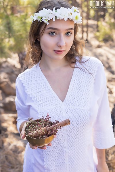 Geeta in Love Potion - 2/21 Geeta in Love Potion from Amour Angels - 2/21