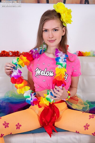 Ori in Multicolor - 3/20 Ori in Multicolor from Amour Angels - 3/20