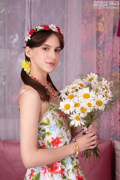 Silky in Real Flower - 5/20 Silky in Real Flower from Amour Angels - 5/20