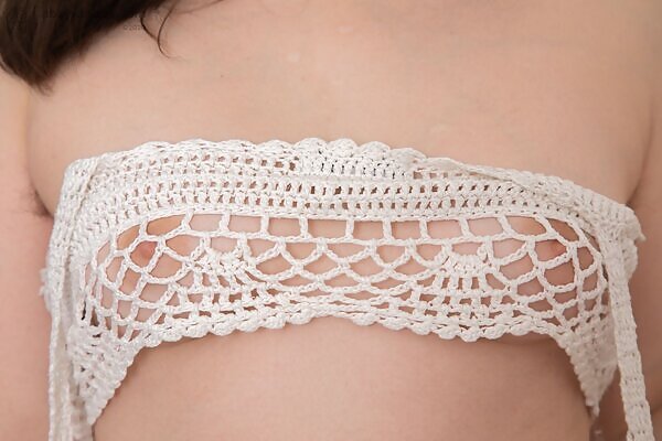 Luna R in full bush and hairy armpits - 5/16 Luna R in full bush and hairy armpits from abbywinters.com - 5/16