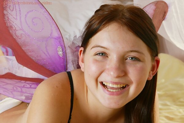 Elizabeth's butterfly wings from abbywinters.com - 15/16