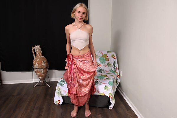 Aurora Vixen in Pareo - 1/18 Aurora Vixen in Pareo from ALS Scan - 1/18