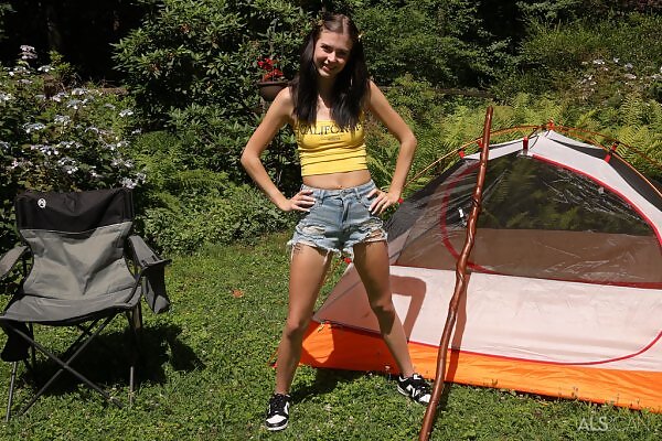 Tentpole featuring Bella Nova from ALS Scan - 2/16