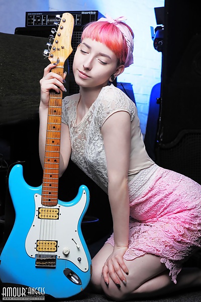 Cake in Rock It from Amour Angels - 4/20