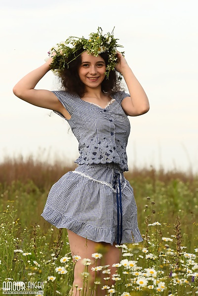 Jennifer in Wild Flowers from Amour Angels - 1/20