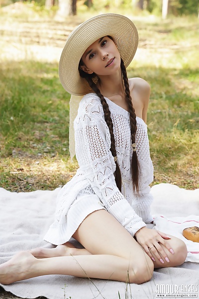 Leona Mia Russian seasons from Amour Angels - 1/20