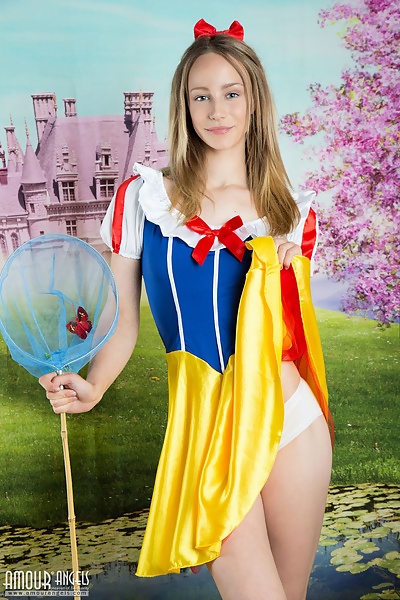 Presenting Florina from Amour Angels - 1/20