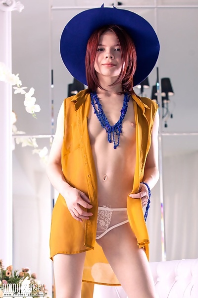 Renzi in Absolute from Amour Angels - 3/20