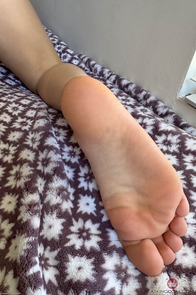 Becky Summer lifts up her yellow dress from ATK Galleria - 9/20