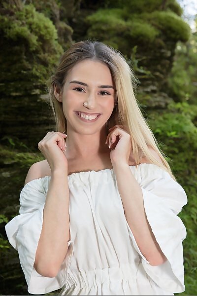 Anastasis Bar by Koenart from Domai - 2/18