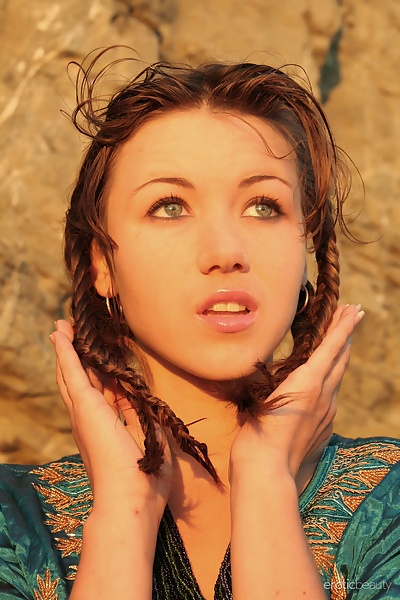 Presenting Firebird A featuring Firebird A by Erik Latika from Erotic Beauty - 3/16