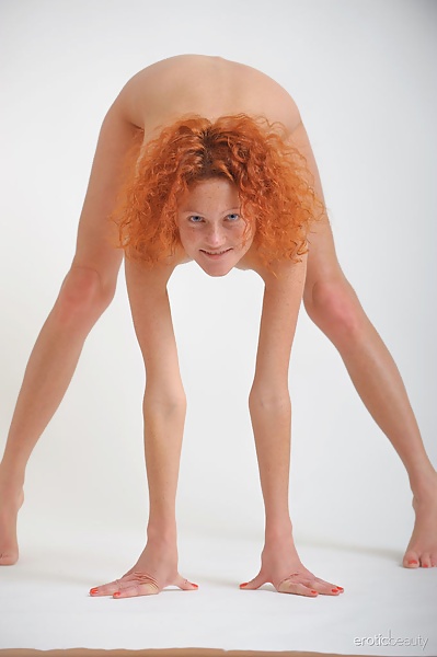 Simplicity 3 featuring Natalie Red by Max Asolo from Erotic Beauty - 4/16