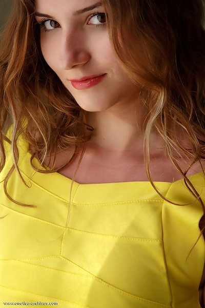 Amarillo featuring Zoeya by Rylsky from Errotica Archives - 4/16