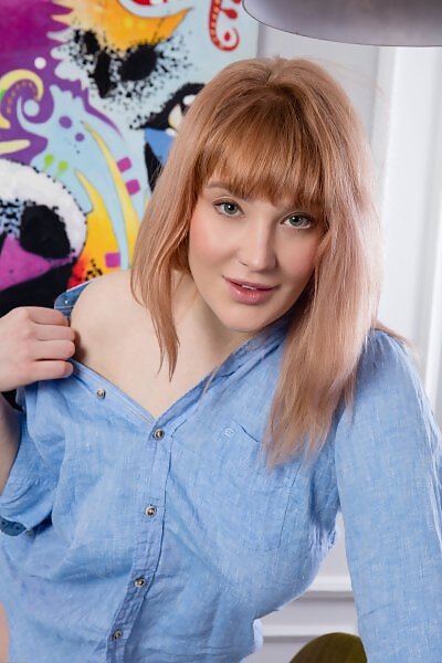 Emily Blake by Koenart from Errotica Archives - 1/18