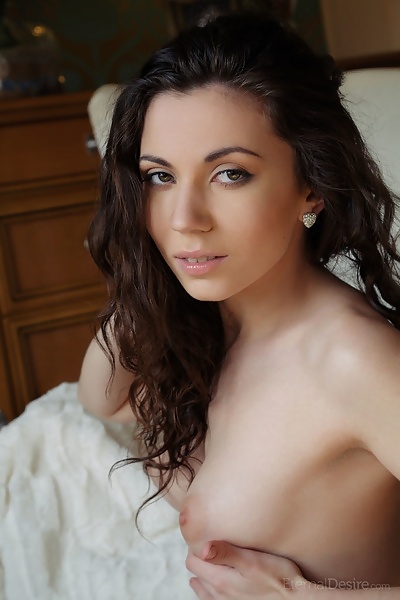 Sarah H in Plesir by Arkisi from Eternal Desire - 2/16