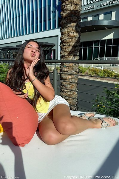 Vanesa in Her Short Skirt from FTV Girls - 13/20