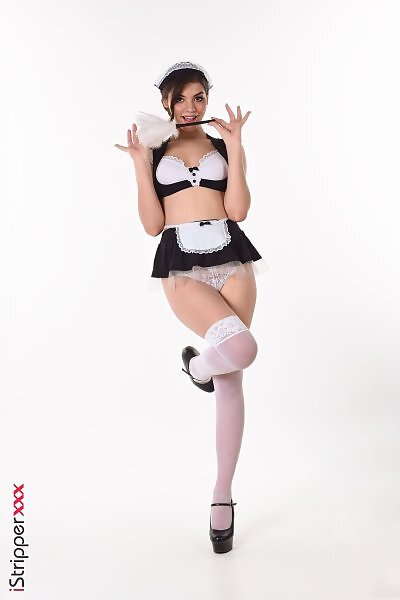 Anna Bella in Cleaning All The House from iStripper - 3/15