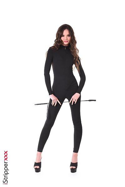 Ave Deva in La Dominatrice from iStripper - 1/15