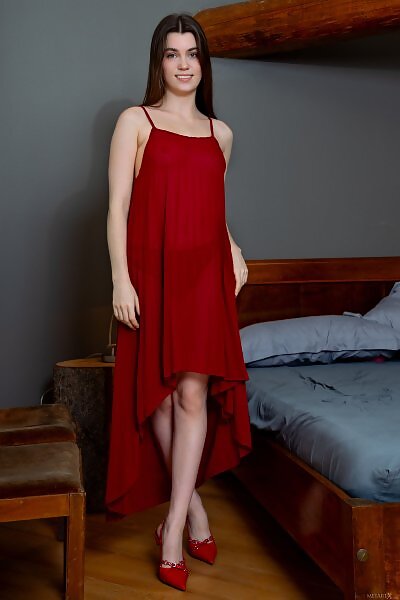 Danna Bliss in Catwalk In The Green from Met Art X - 2/18