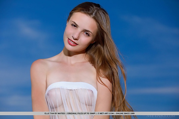 Elle Tan in Seaside by Matiss from Met Art - 2/18