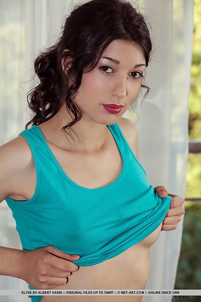 Elyse in Morning Workout by Albert Varin from Met Art - 3/18