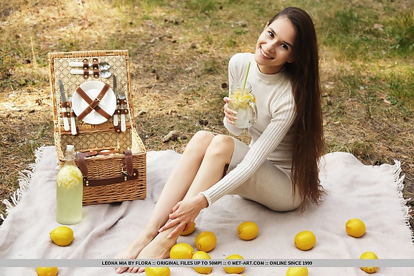 Leona Mia in Friendly Picnic by Flora from Met Art - 1/18