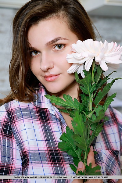Sofia Vera in Fecare by Matiss from Met Art - 1/18