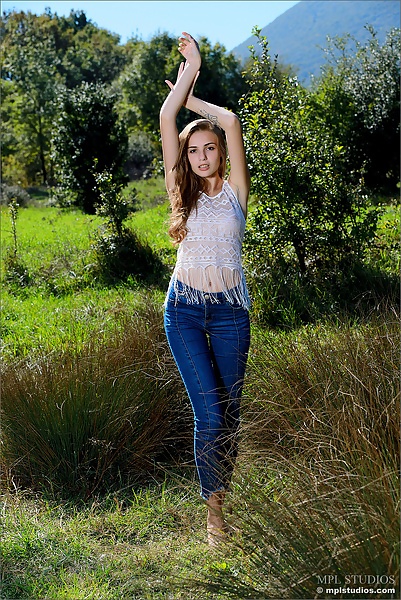 Elle in Homecoming from MPL Studios - 2/12