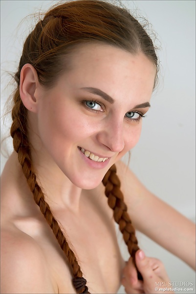 Gwen in Light of Day from MPL Studios - 5/12
