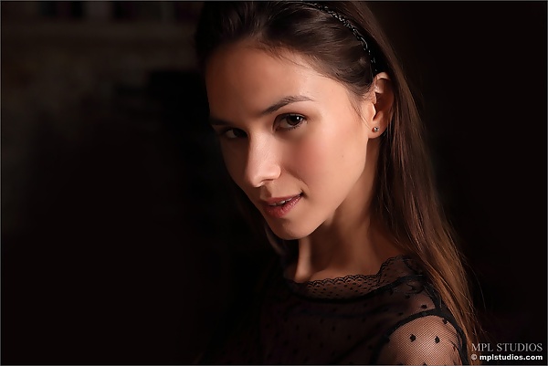 Leona Mia in Goth Romantic from MPL Studios - 1/12