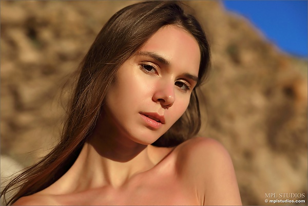 Leona Mia in Sunset Patina from MPL Studios - 1/12