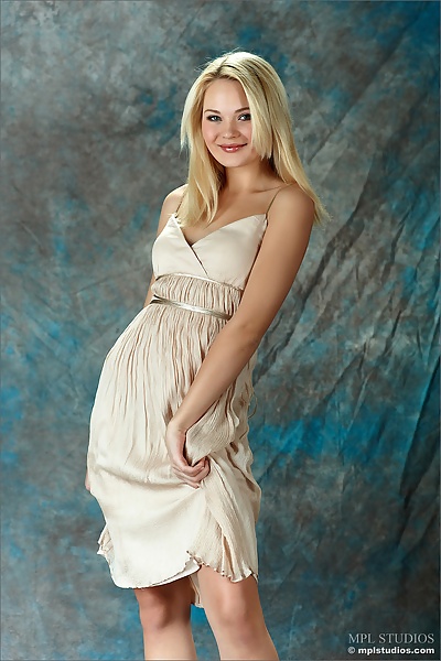 Talia in Talias Collectors Cut 45 from MPL Studios - 1/12