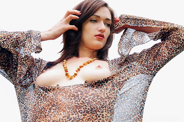 Rianda featuring Lara D by Iona from Sex Art - 3/12