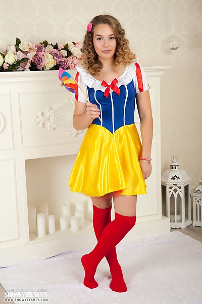 Abriana in Darling from Showy Beauty - 1/20