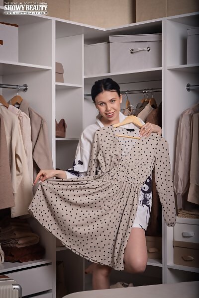 Kris in Dressing Room from Showy Beauty - 2/20