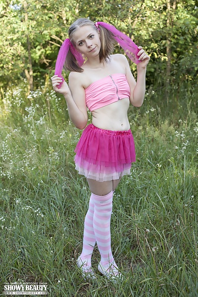 Nastyshka in Girl with bows from Showy Beauty - 1/20