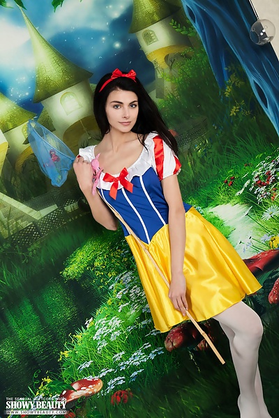 Stefany in Catch You from Showy Beauty - 1/20