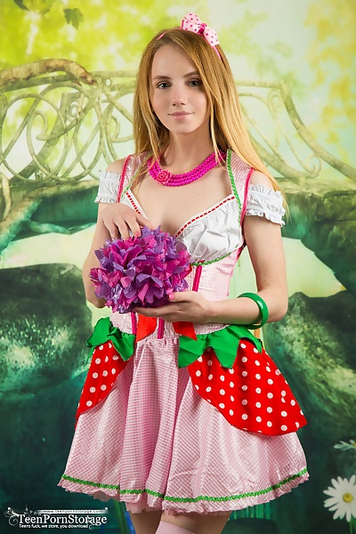 Belonika in Sweet Berry from Teen Porn Storage - 1/20