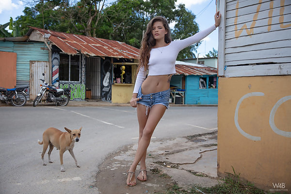 Sexy Latina tease in jean shorts