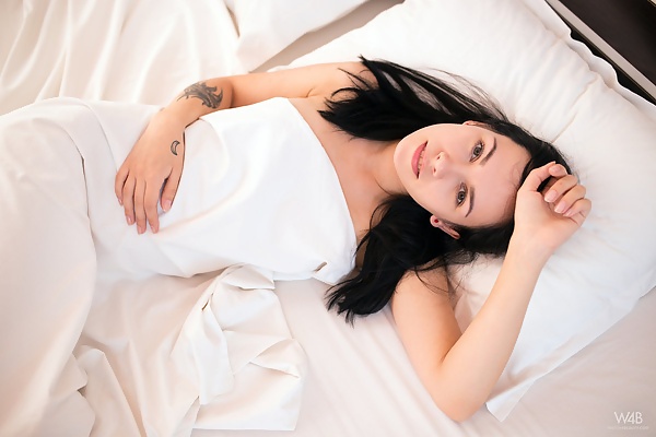 Alla in Relaxation from Watch 4 Beauty - 10/16