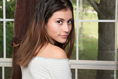 Amelia Pearl in Let's Have Fun