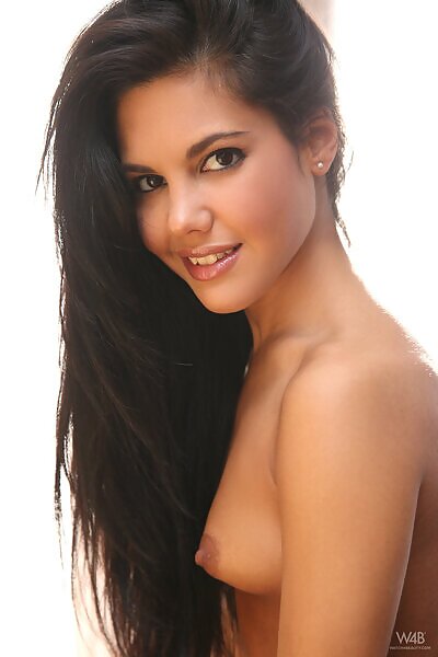 Apolonia in How About A Snack