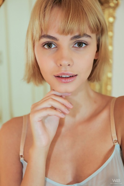 Ariela in So Here I Am from Watch 4 Beauty - 4/16