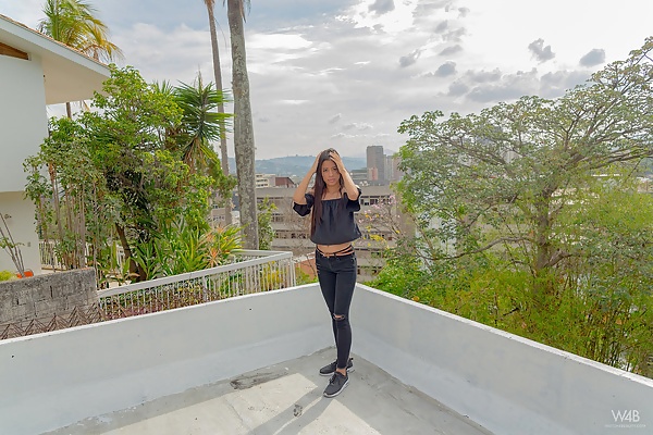 Karin Torres in I Like It Hard from Watch 4 Beauty - 2/16