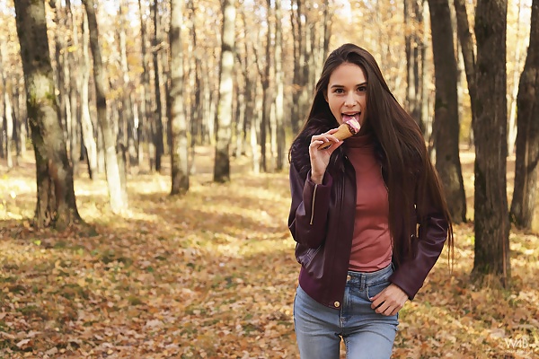Leona Mia in Russian Beauty from Watch 4 Beauty - 4/16