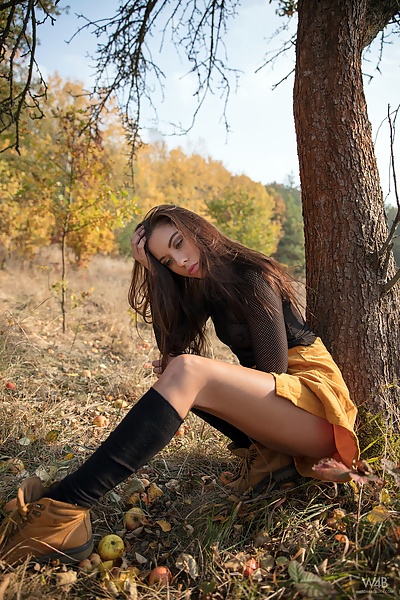 Sabrisse in Autumn Mood from Watch 4 Beauty - 1/16