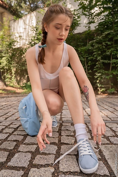 Meet Leah Maus from Wow Girls - 1/16