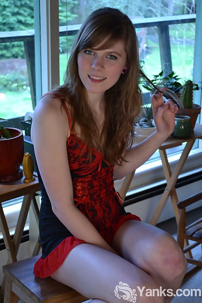 Naughty, Playful Nadia G. from Yanks - 1/15